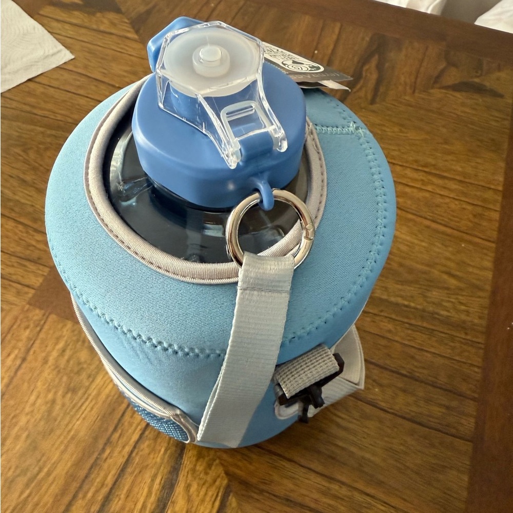 NWT studio port jug 1 gal- 3.8L - Picture 6 of 10
